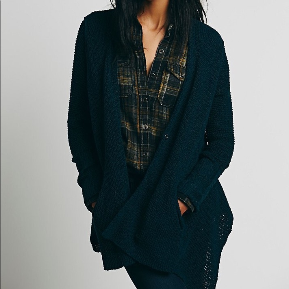 F r e e  P e o p l e • Shark hem cardigan